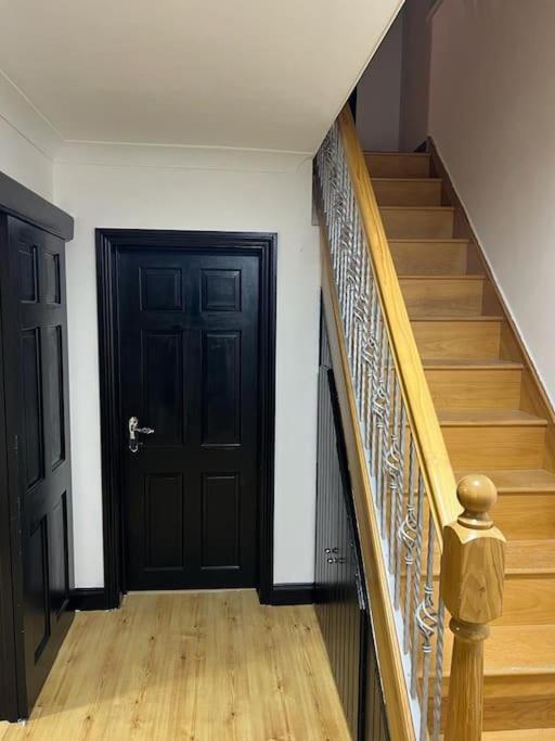 Cheerful 3 Bed House With Free Parking. Villa Nottingham Exterior foto